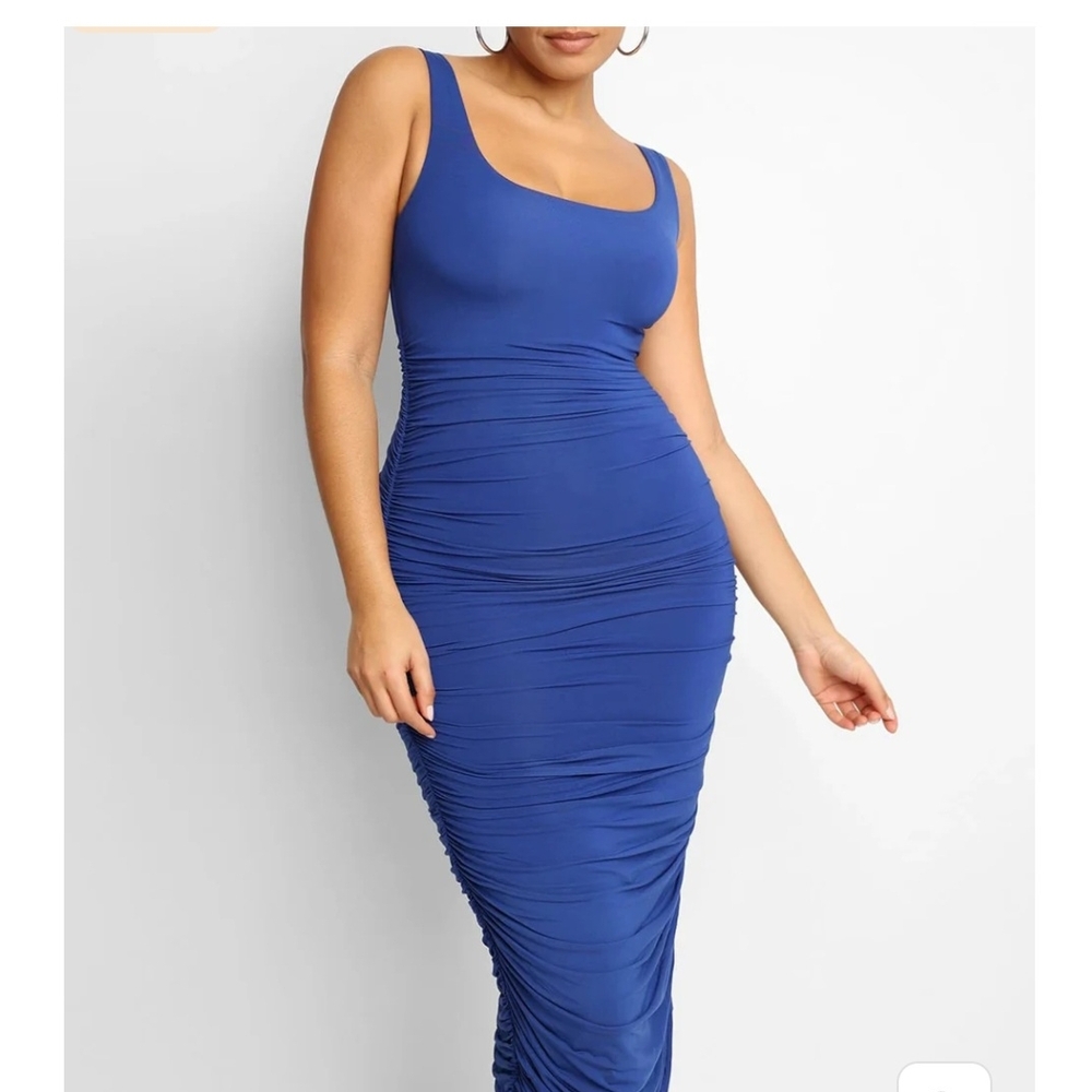 Blue Square Neck Bodycon Midi Dress - Picture 4 of 5